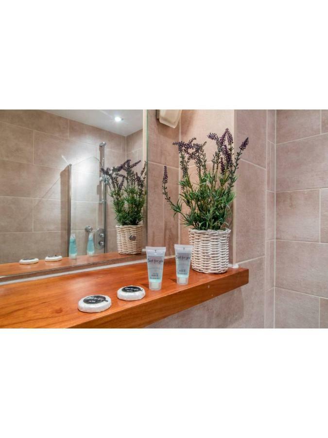 And Stylish One Bedroom * EDI